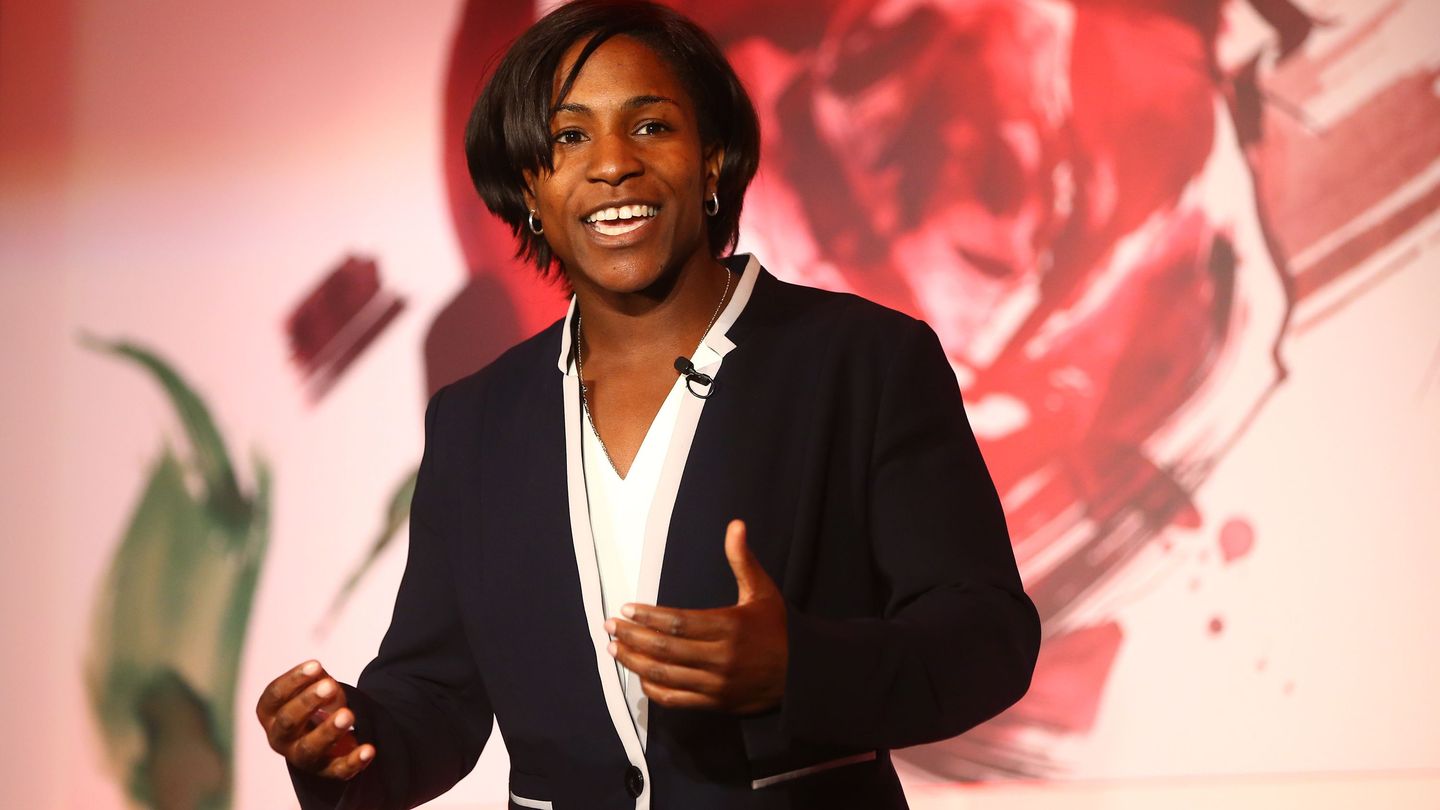 Maggie Alphonsi Twickenham pic