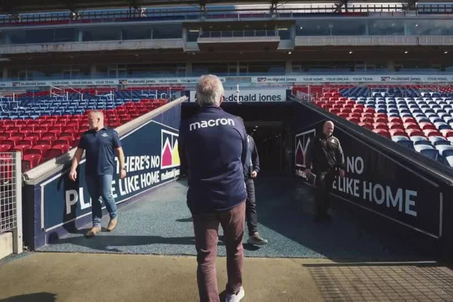 VNR - Uruguay Visit Newcastle Stadium (Rodolfo Ambrosio)